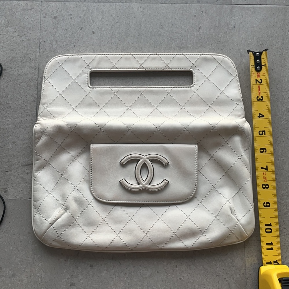CHANEL Ivory Quilted Wristlet - Picture 11 of 12
